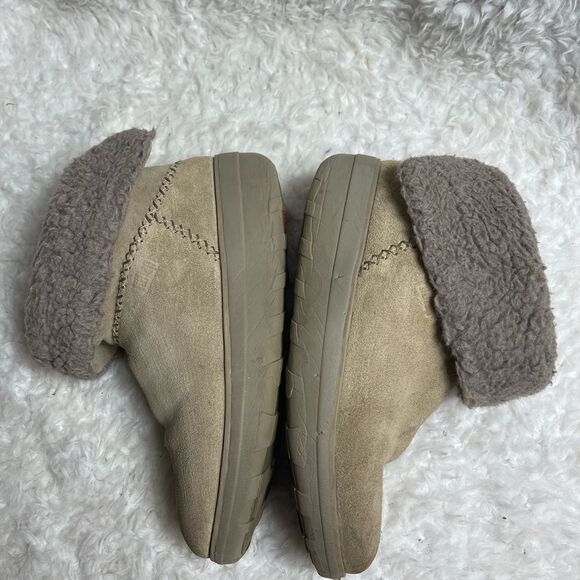Fitflop Shorty Khaki suede ankle boots shearling lining stitching accent. SZ8.5 - Picture 7 of 12